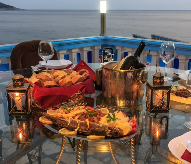 Restoran Antigona u Starom Gradu Ulcinj